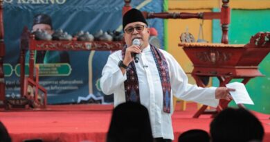 Luncurkan Batik Betawi Sukapura, Wagub Rano Dorong Pengembangan Budaya dan Peningkatan Ekonomi Warga
