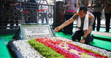 Kapolri Kenang Jejak Reformasi Gus Dur Melalui Ziarah di Tebuireng Jelang Hari Bhayangkara ke-80