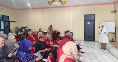 Seminar Gerabah Sitiwinangun Perkuat Pelestarian Warisan Budaya Cirebon