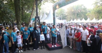 Festival UMKM dan Harkopnas Semarakkan Hari Jadi Purwakarta, Om Zein Ajak Warga Bangga Produk Lokal