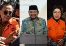 Bupati Pemalang Anom Widiyantoro bersama para tersangka berjalan menuruni tangga menuju mobil tahanan usai menjalani pemeriksaan di Gedung Merah Putih KPK