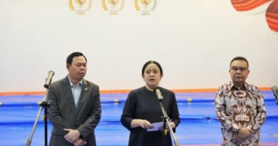 DPR Segera Proses 4 Nama Calon Dewan Gubernur BI Usulan Presiden