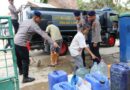 Satuan Brimob Polda Lampung Salurkan Ribuan Liter Air Bersih bagi Masyarakat Terdampak Kekeringan
